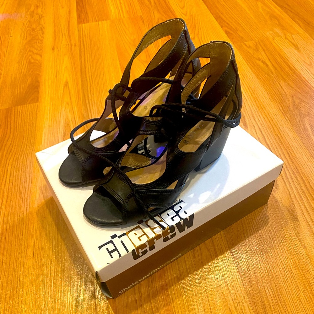 WOMENS SHOES CHELEA CREW HEELS